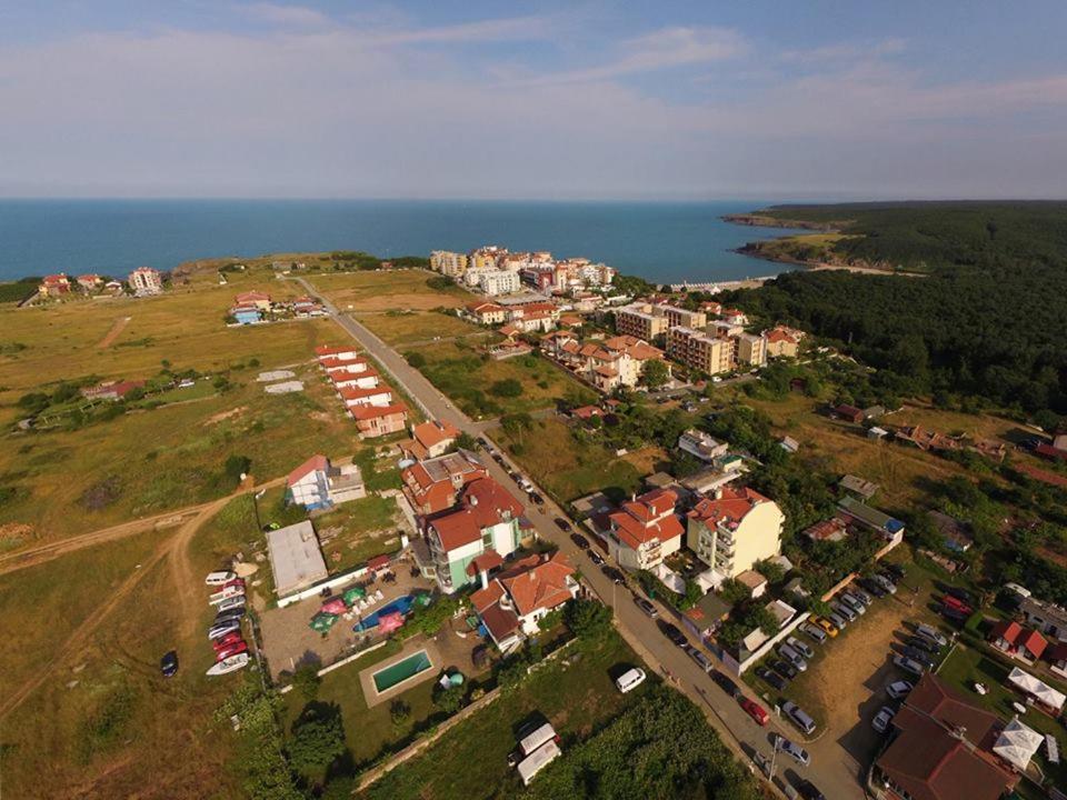 Family Hotel Gogov Синеморец Экстерьер фото